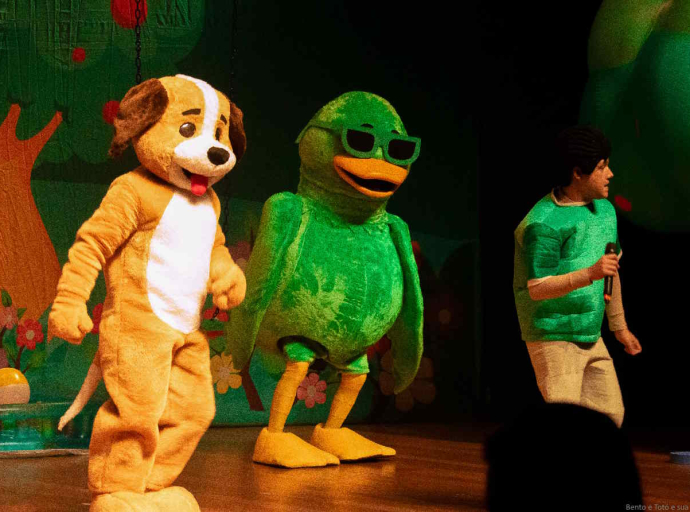  Bento e Totó e sua turma, leva muita brincadeira e diversão ao Teatro Pen Life neste sábado